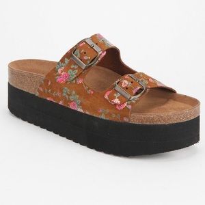Jeffrey Campbell Aurelia Brown Floral Suede Buckle Strap Platform Sandal